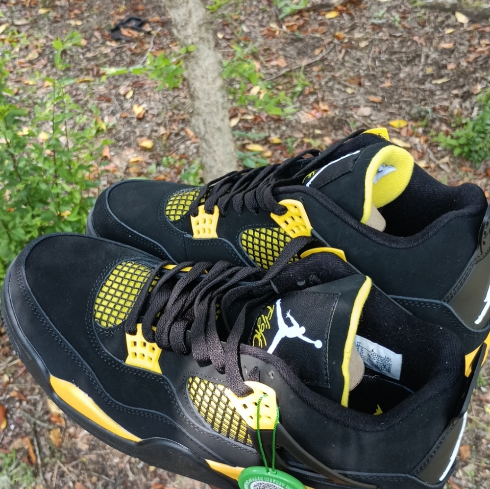 Jordan 4